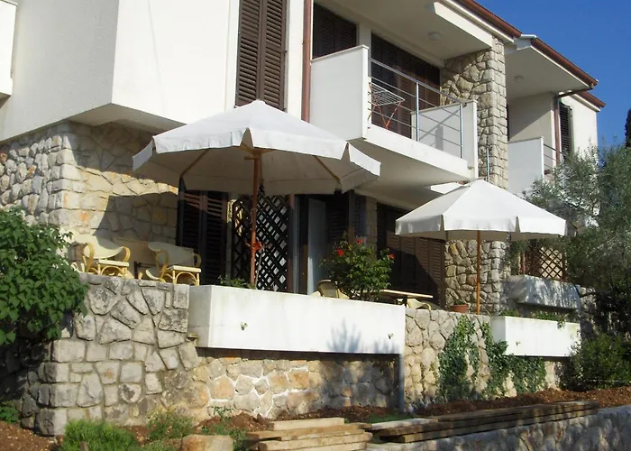 Apartments Ljubo & Lili